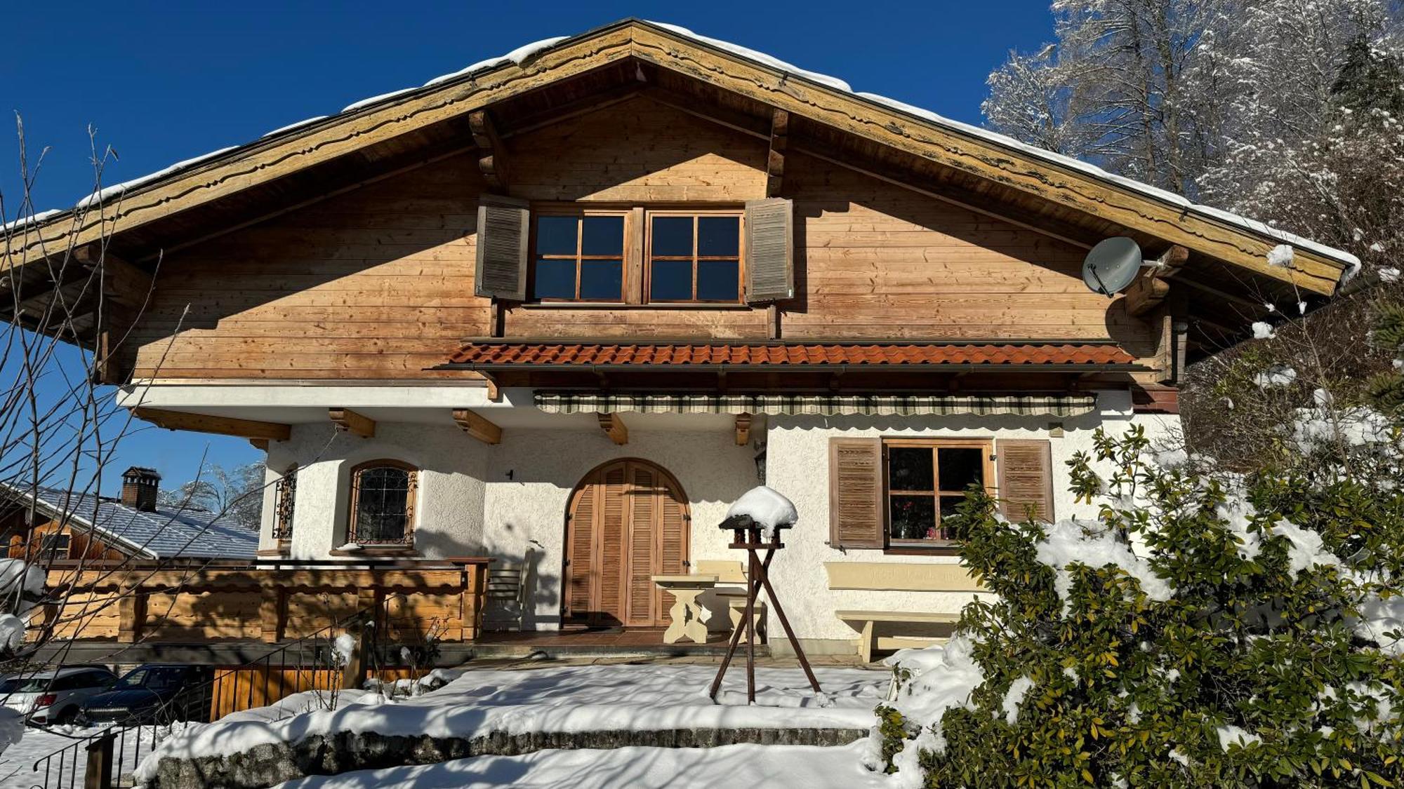 Romantisches Alpenchalet - Mit Sauna Und Kamin - Ruhig Und Zentral Bad Tolz Exterior photo